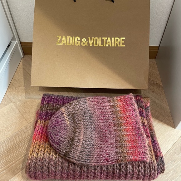 NWOT Zadig & Voltaire Vibrant Knit Beanie and Scarf Set Made In Italy - Picture 3 of 8